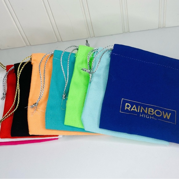 Handbags - 21 JEWELRY SELLERS BAGS